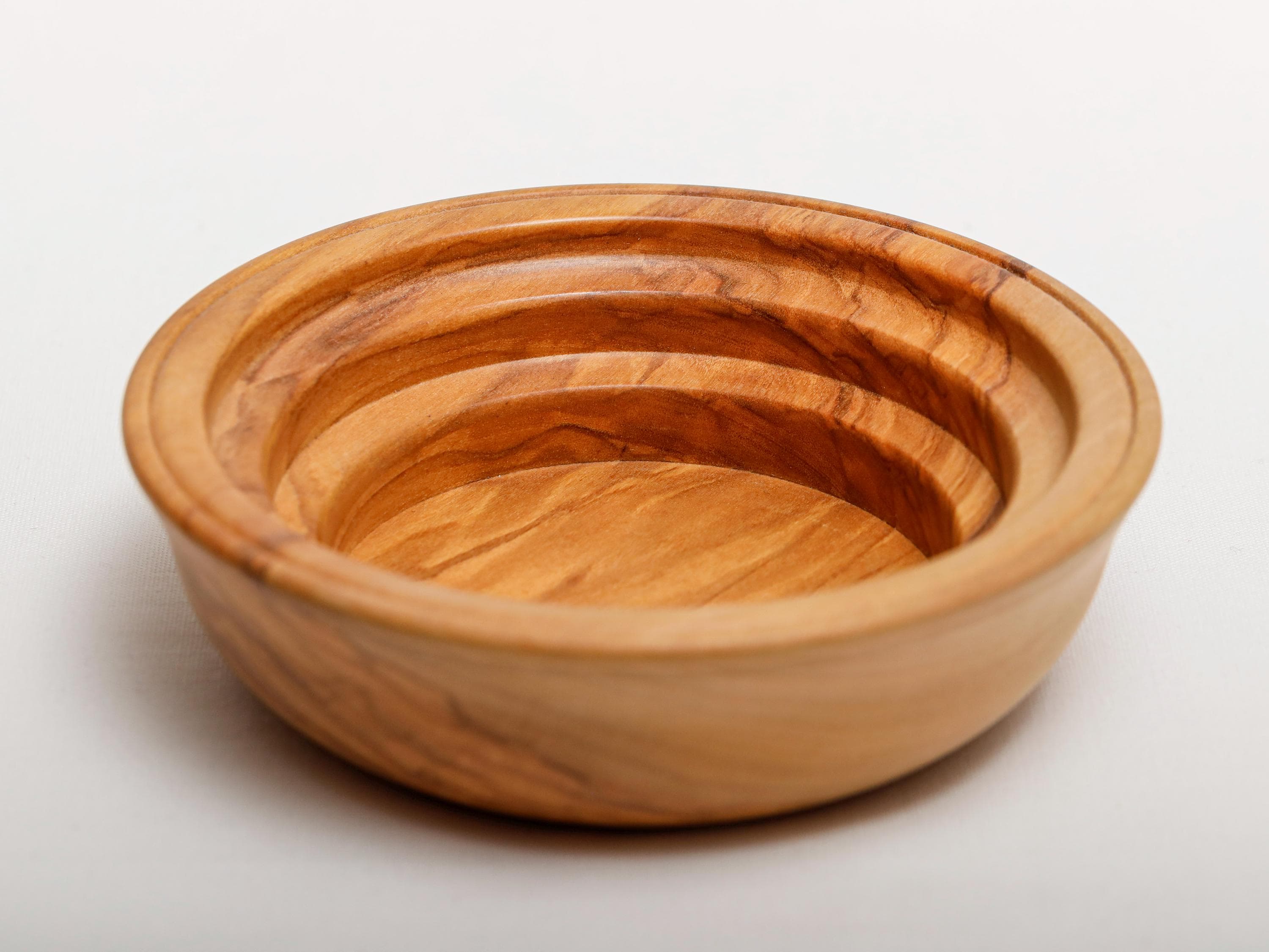 Gedrechselte Holzschale aus Olive