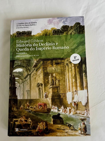 Portuguese edition of Edward Gibbon's The History of the Decline and Fall of the Roman Empire, volume 1
