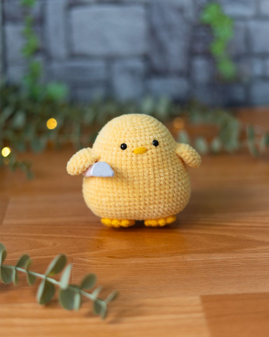 Chick with Knife - Funny Chicken crochet pattern - Amigrumi Doll PDF