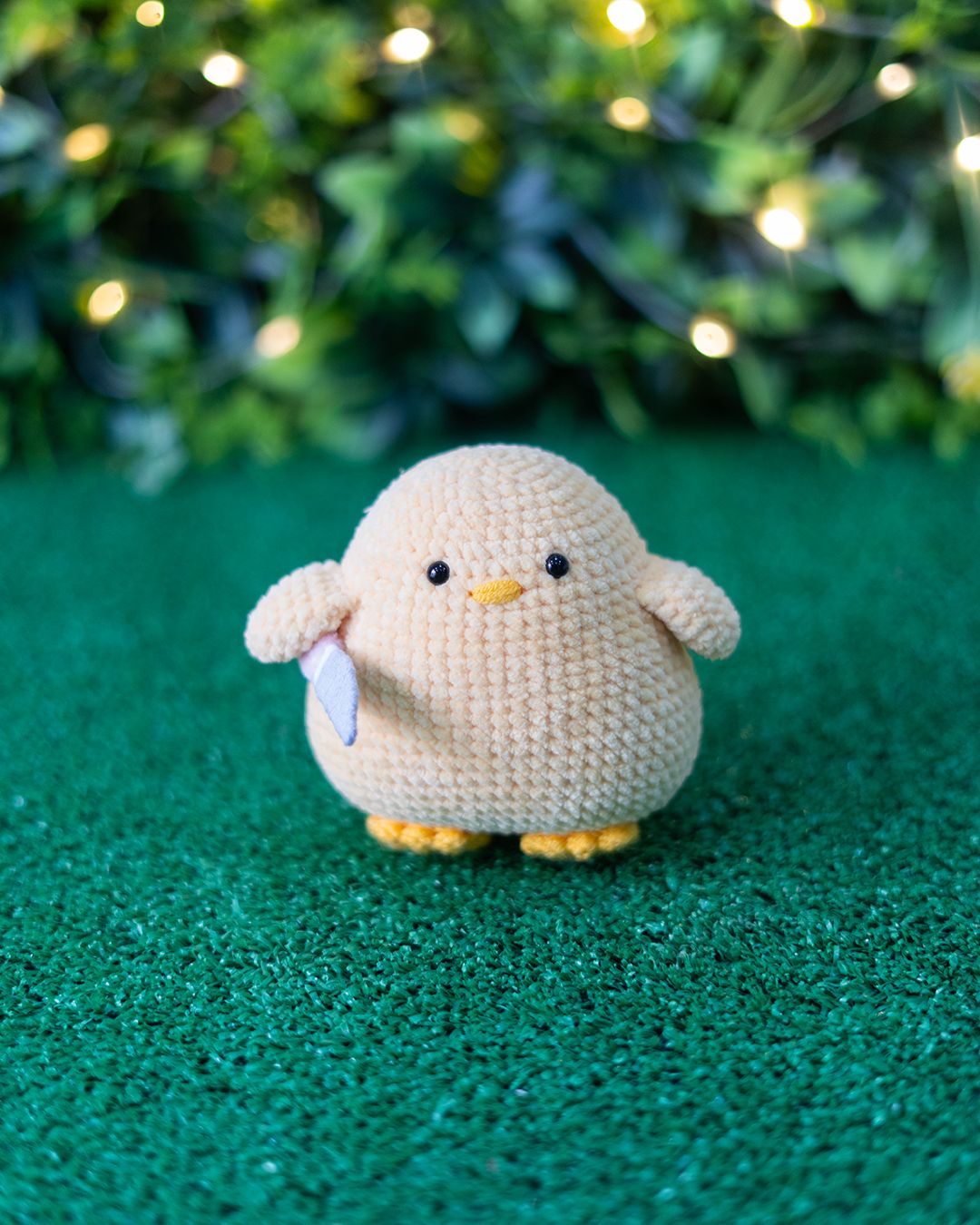 Chick with Knife - Funny Chicken crochet pattern - Amigrumi Doll PDF