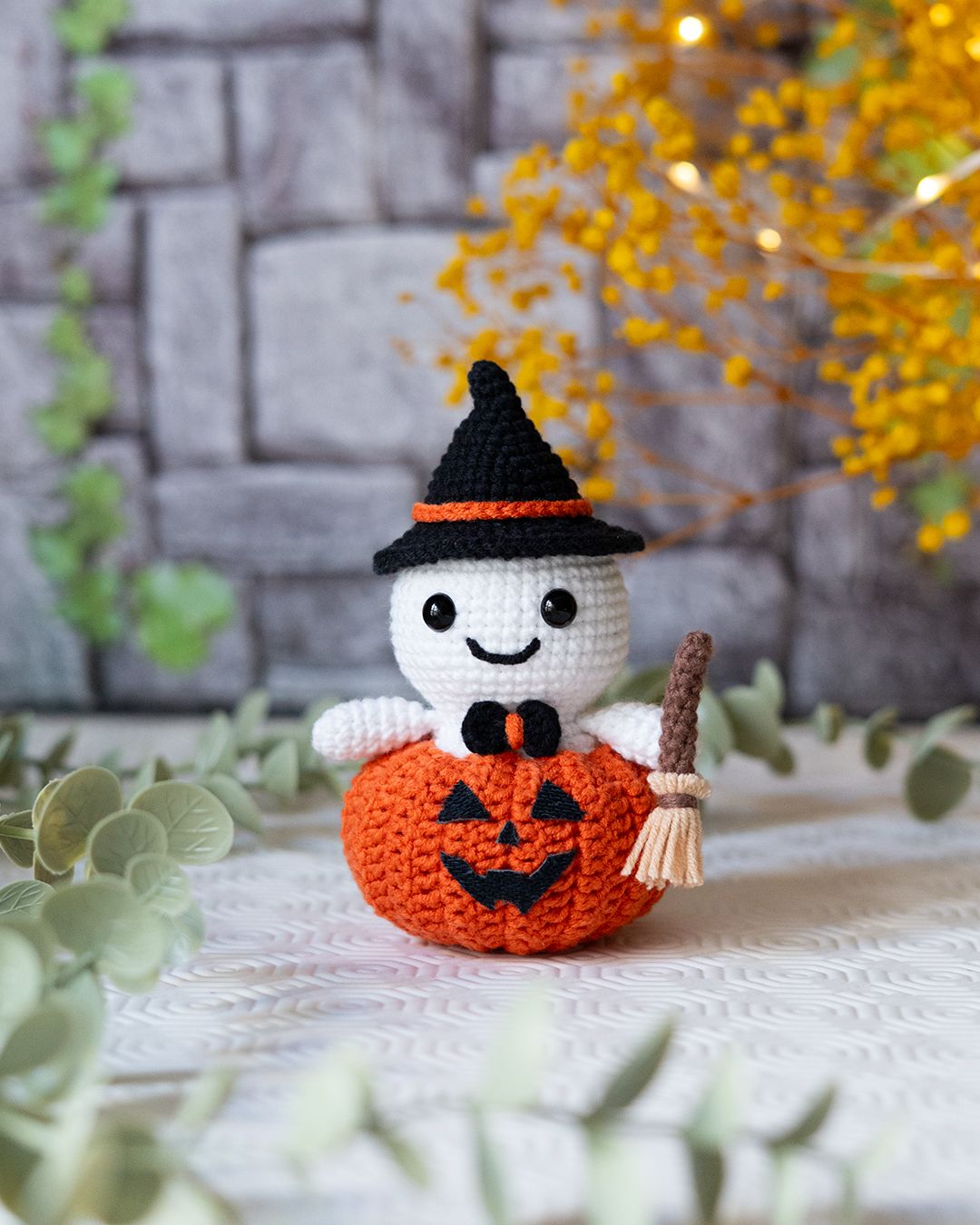 Halloween Ghost Crochet Pattern – Amigurumi Pumpkin Witch PDF Tutorial – 13cm Doll – Instant Download