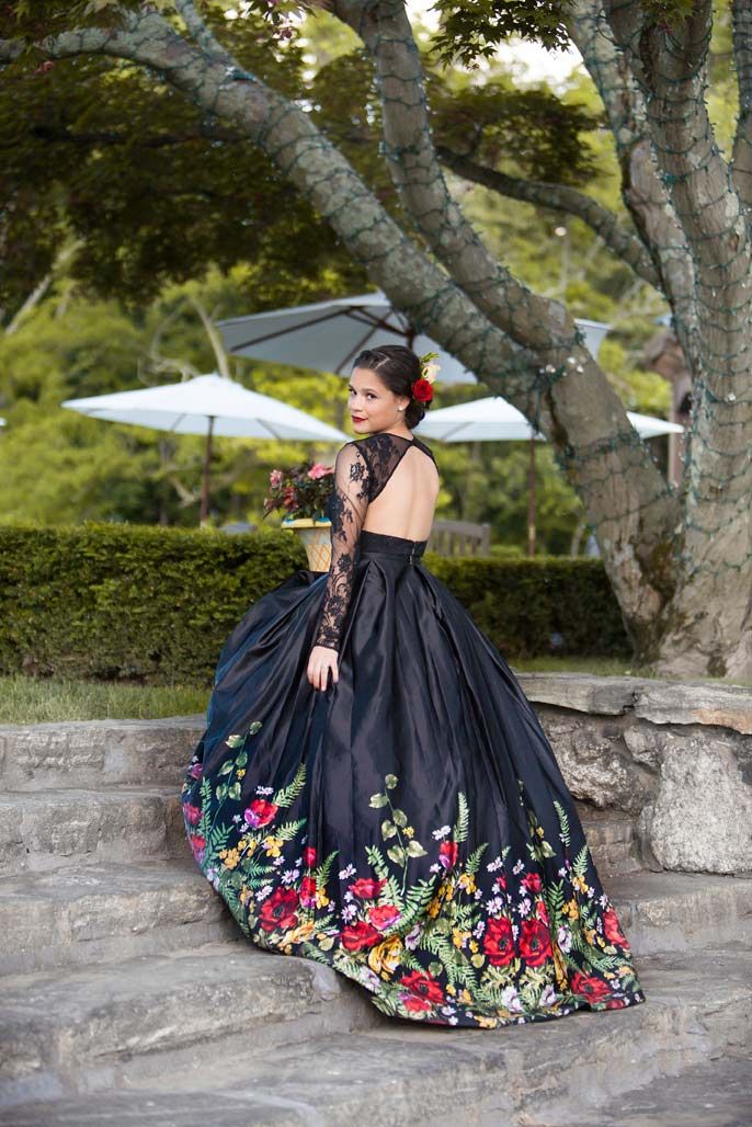 Quinceañera Photo 14