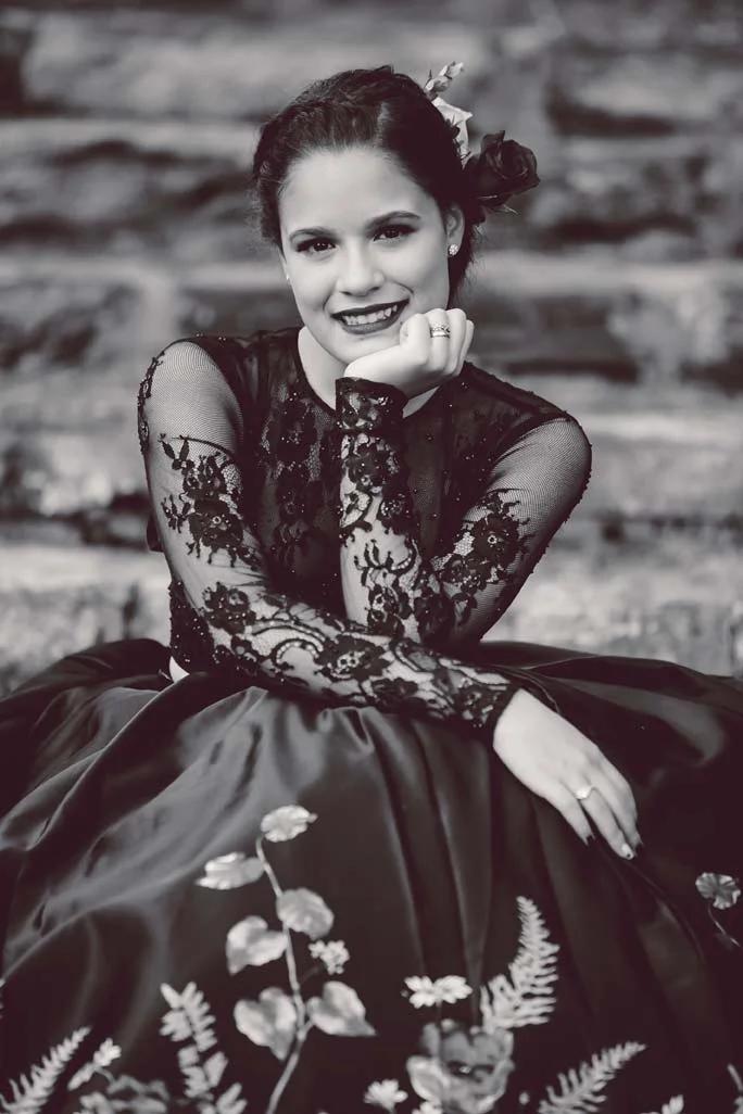 Quinceañera Photo 7