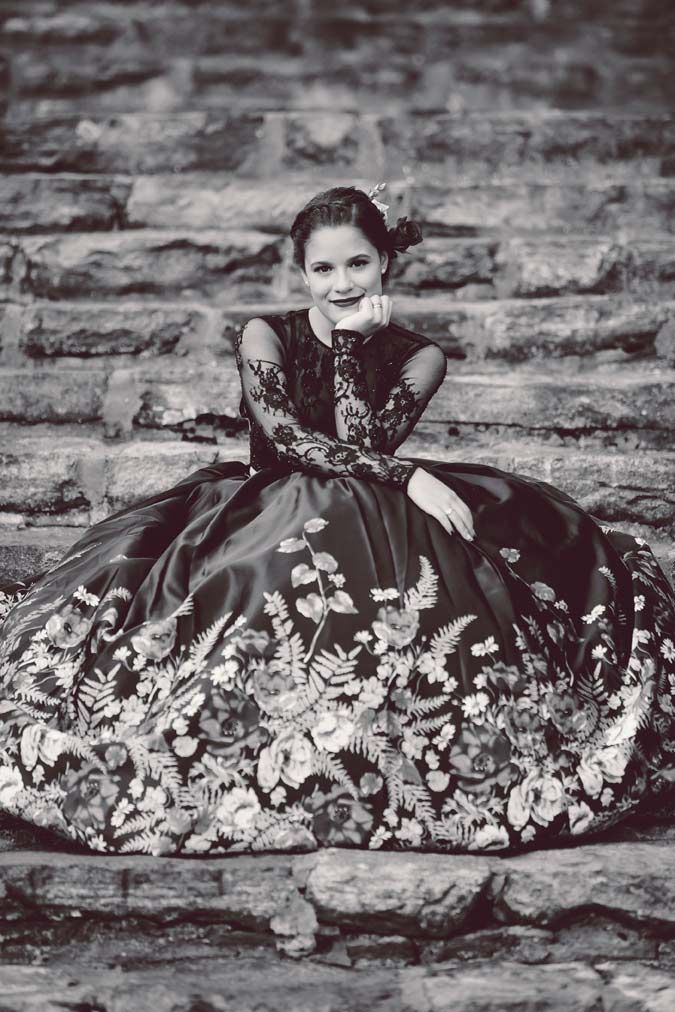 Quinceañera Photo 5