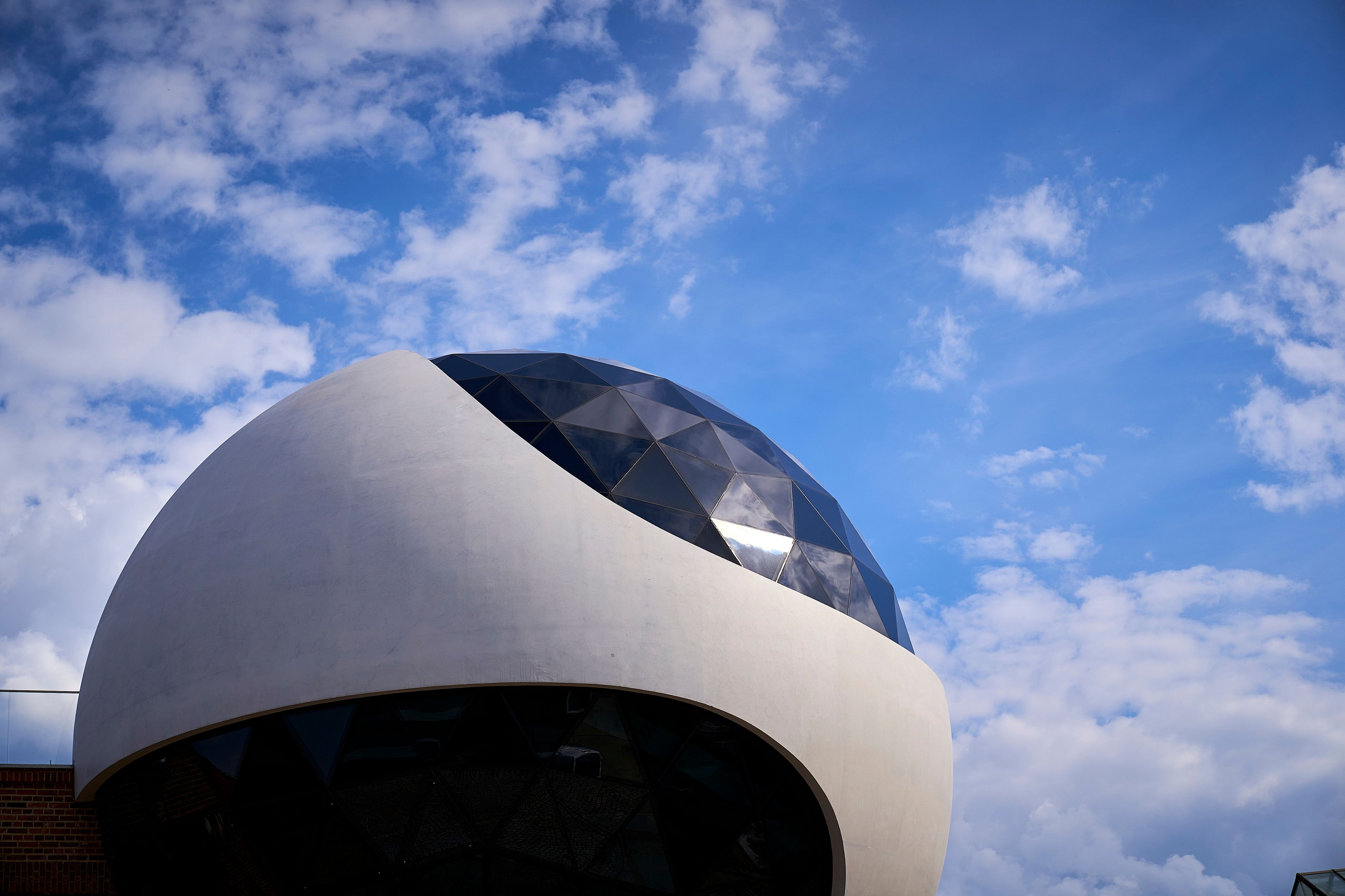 Niemeyer Sphere from distance
