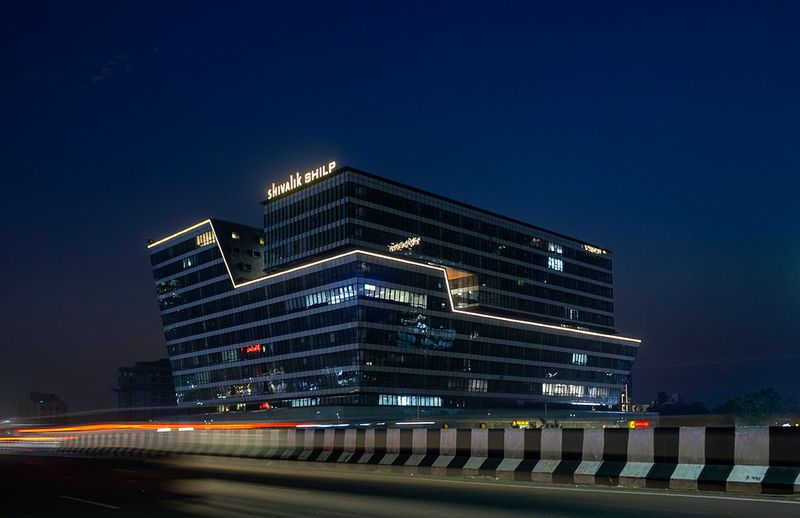 Inauguration  — La tour commerciale à usage mixte Shivalik Shilp 1, Ahmedabad