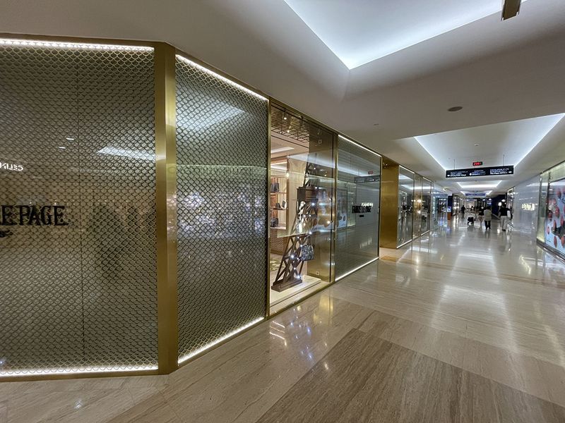 Entrée en portfolio — Façade Fauré Le Page, Jakarta