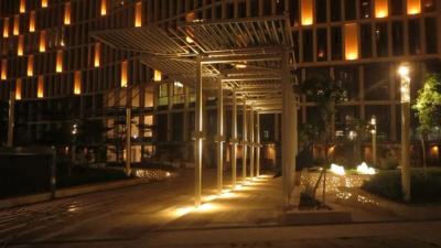 Essais de mise en lumière -- Tours Mondeal Heights, Ahmedabad