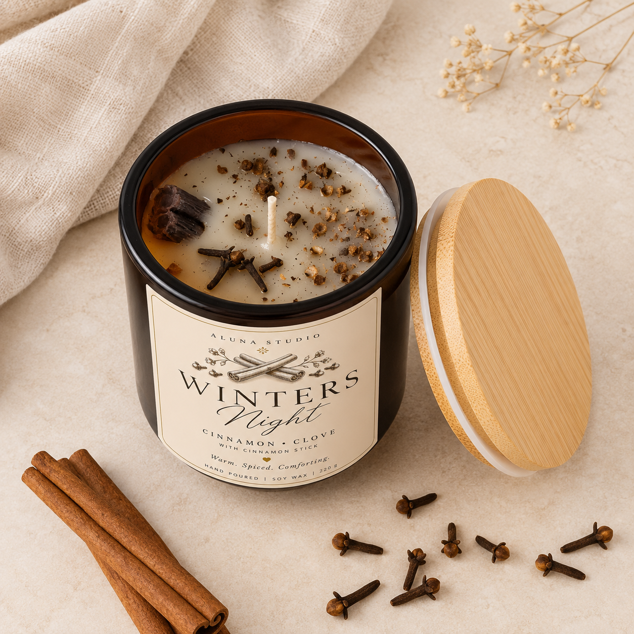 Aluna Studio artisan candle