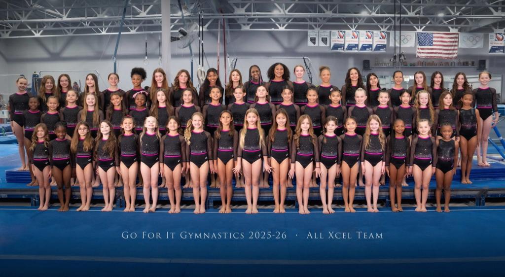2025–26 Perfector Women’s Xcel Team photo at Go For It USA in Las Vegas