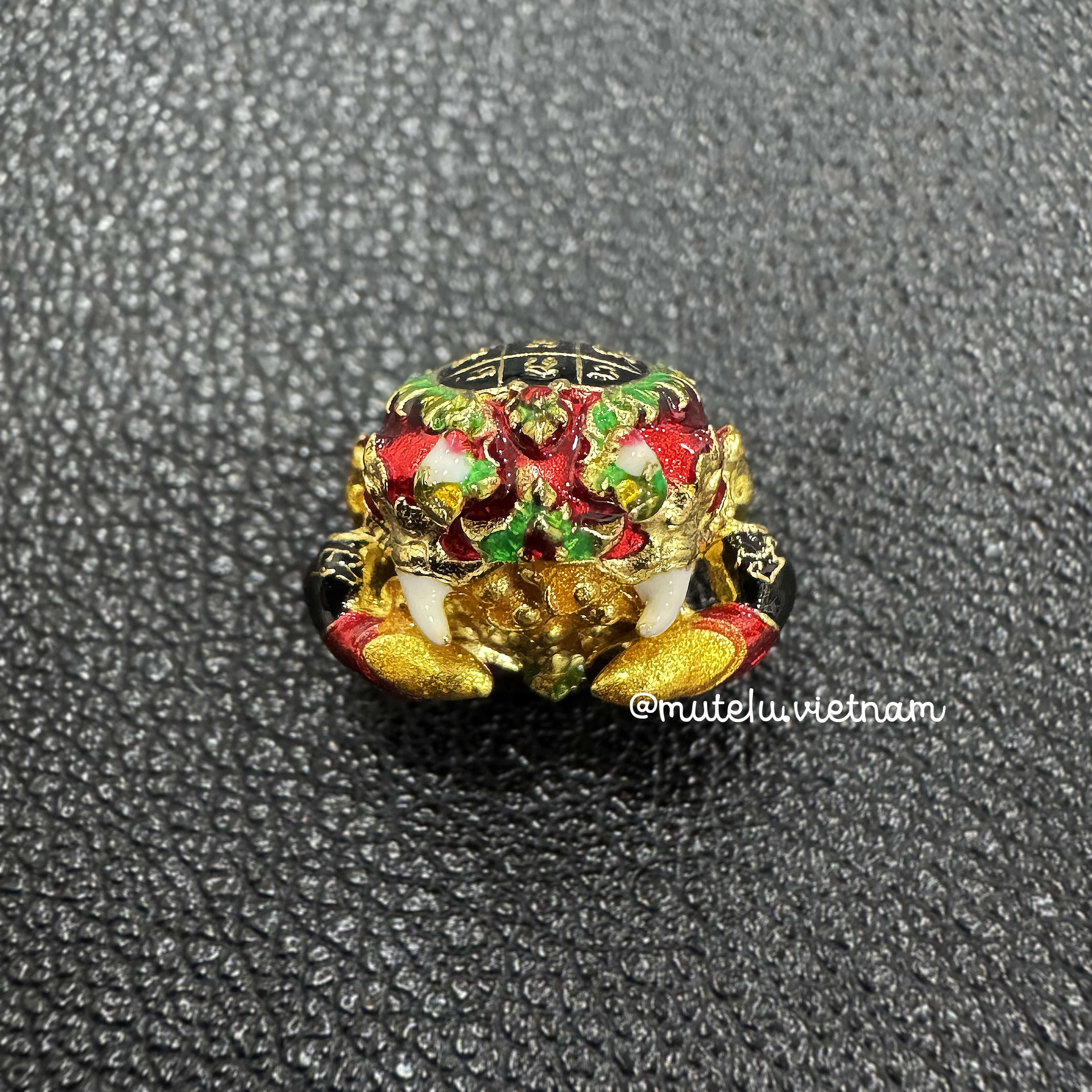 Cua kẹp tài lộc - Luang Pu Nim — 2