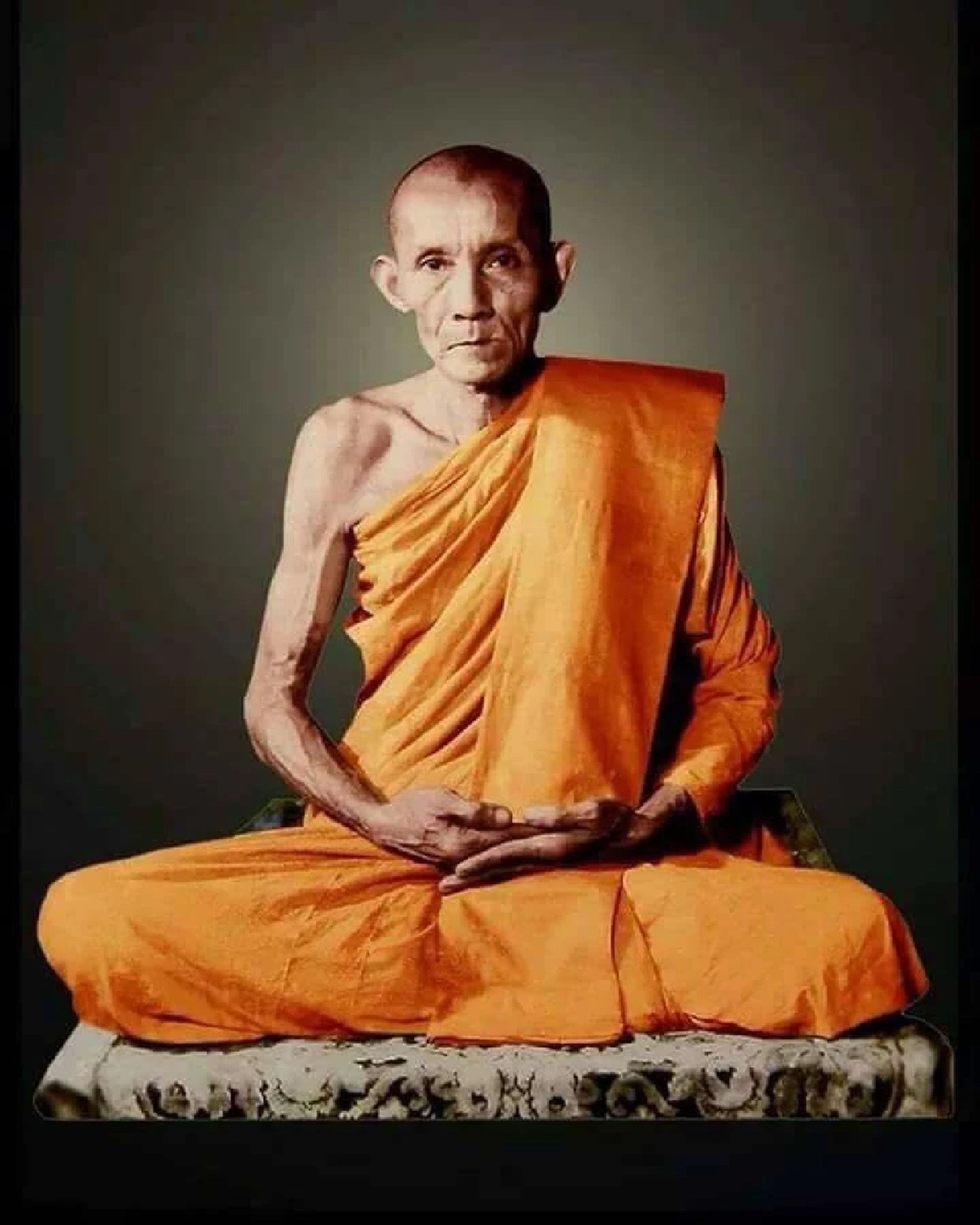 Luang Phor Kuay Chutintaro - Wat Kositaram, Chainat