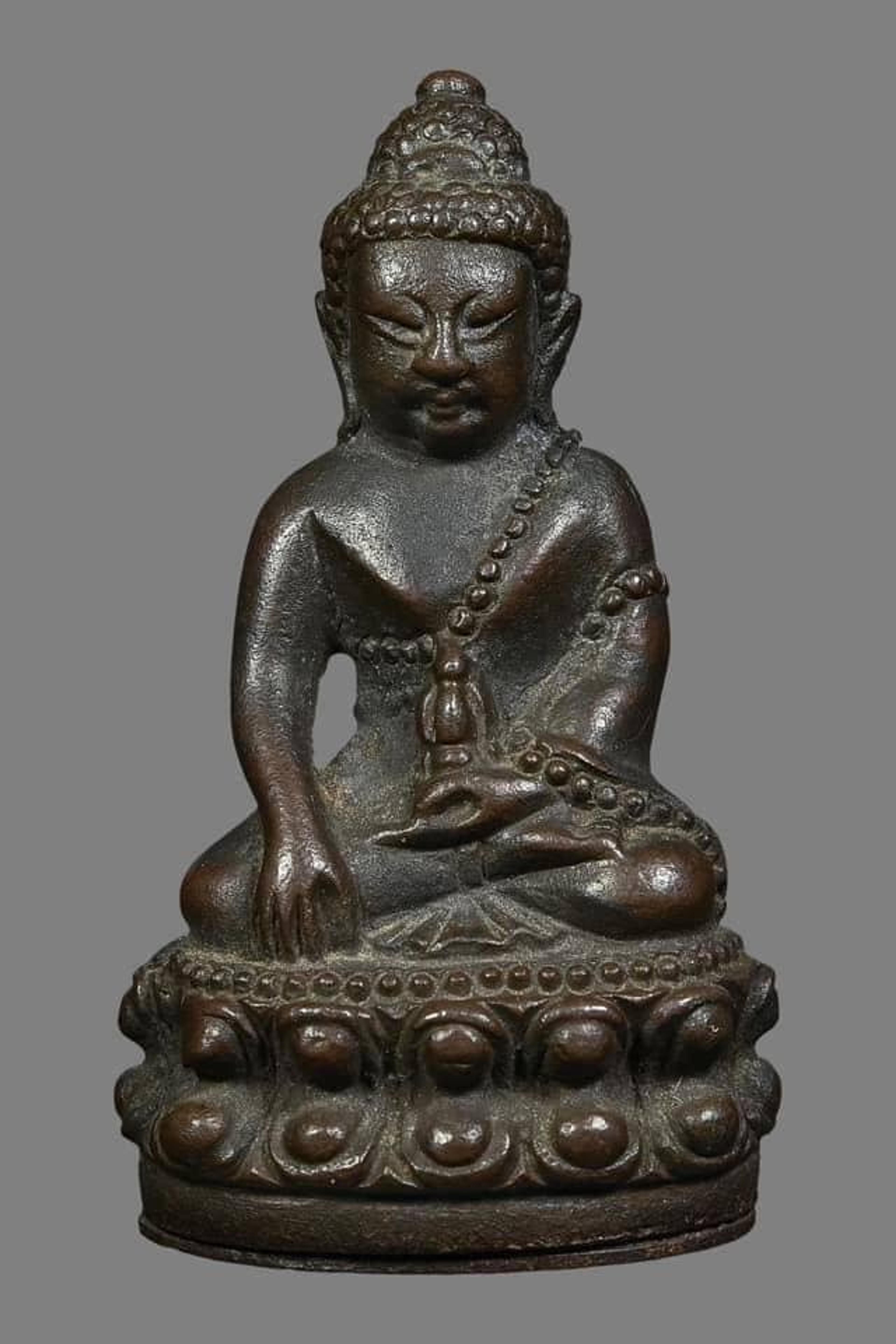 Phra Kring Chinabanchorn Maha Prap 2546BE