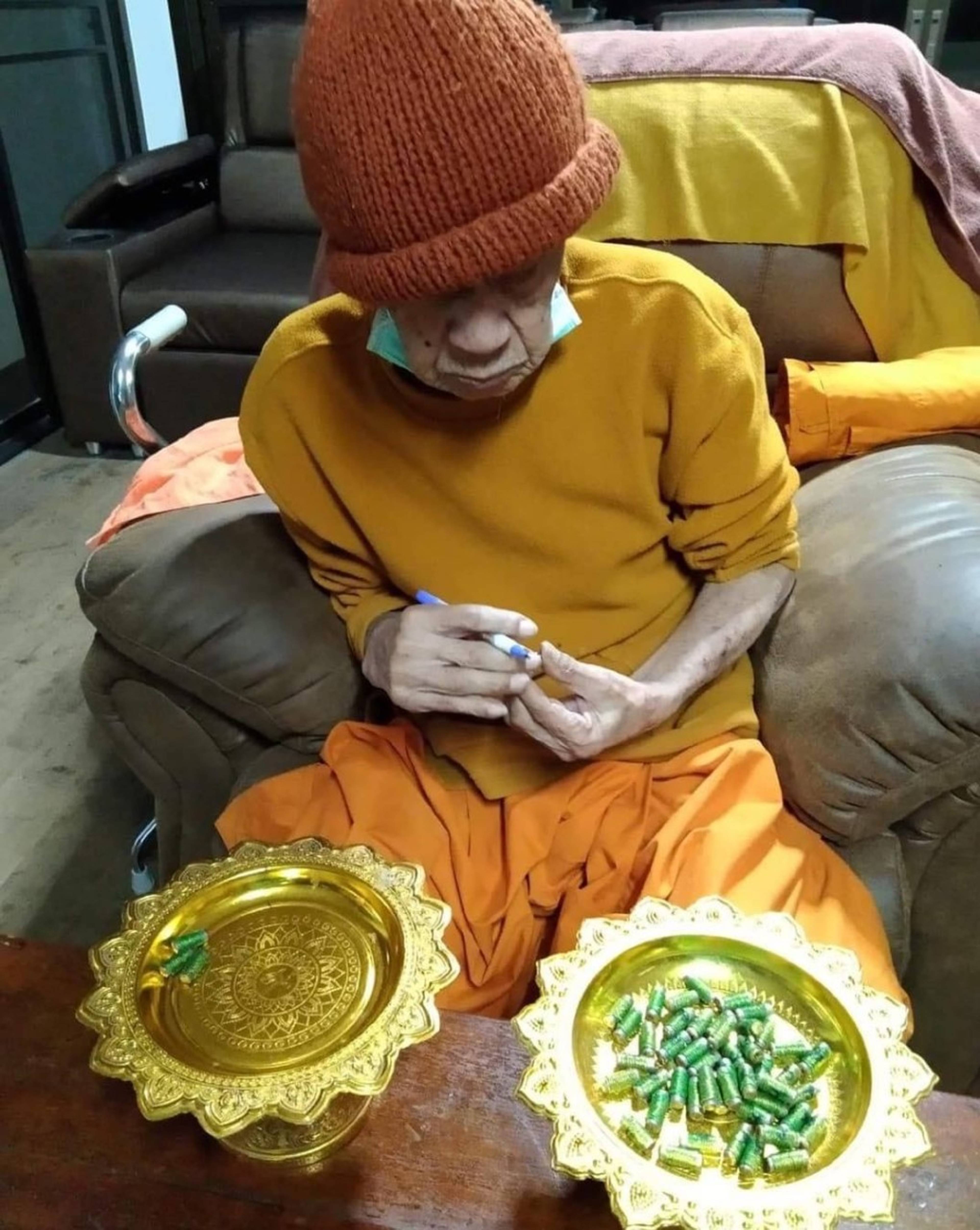 Takrut Chang Rang Mai Yut, Chang Chut Mai Yu (Voi Kéo Không Dừng, Voi Kéo Không Đứng Yên) — 8