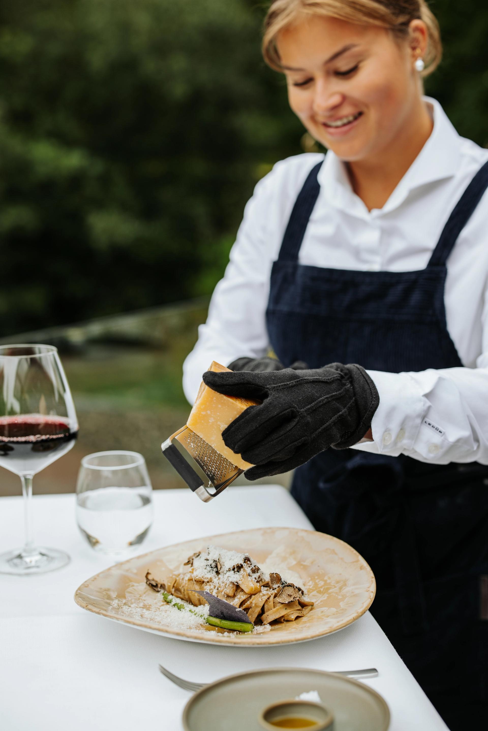 Servicemitarbeiter bei der Arbeit