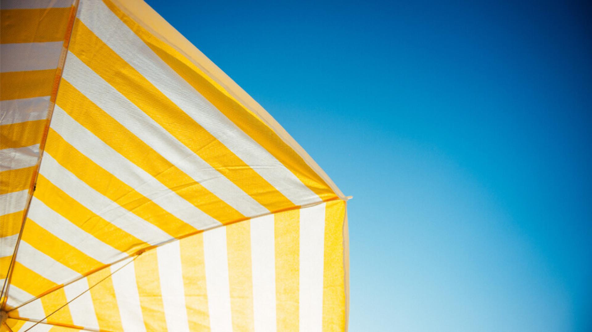 Zomer parasol lucht. Flow the Collection zomer special