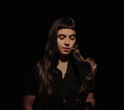 Gutvik Ukentlig: Camila Nebbia/ Jonas Cambien/ Ketil Gutvik + Ungsoloen: Evelina Innervik