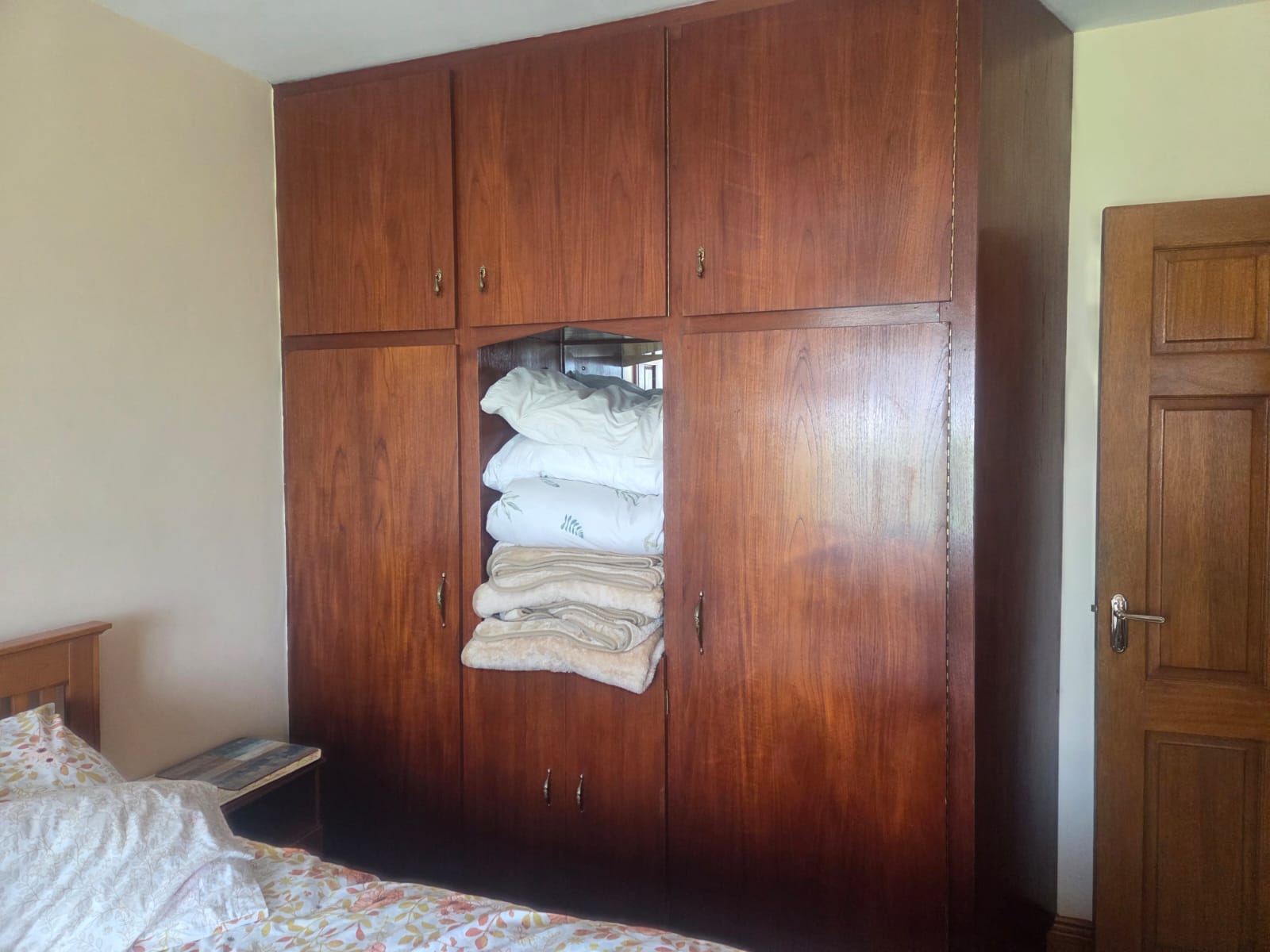 Gouldavoher, Limerick City. Twin room en suite. €394 p/m