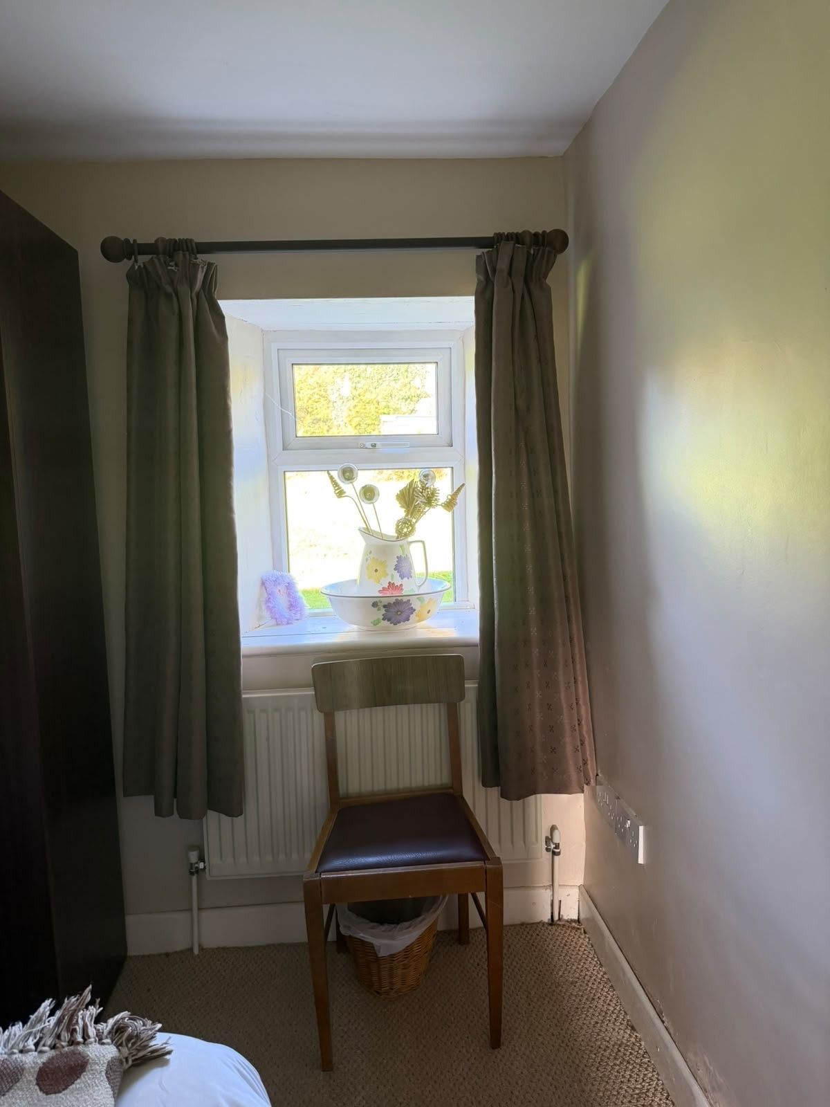 Tinahely, Co. Wicklow Single Bedroom Own Bathroom €250 p/m