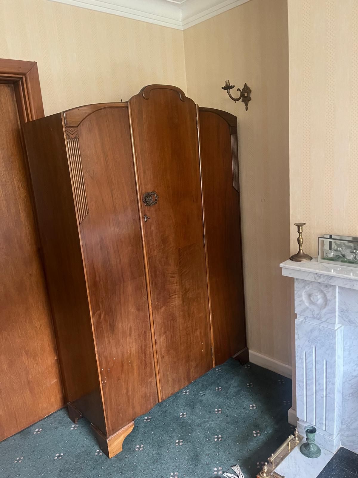Help4Housing; Terenure, Dublin 12. Large single bedroom, shared bathroom €650 p/m