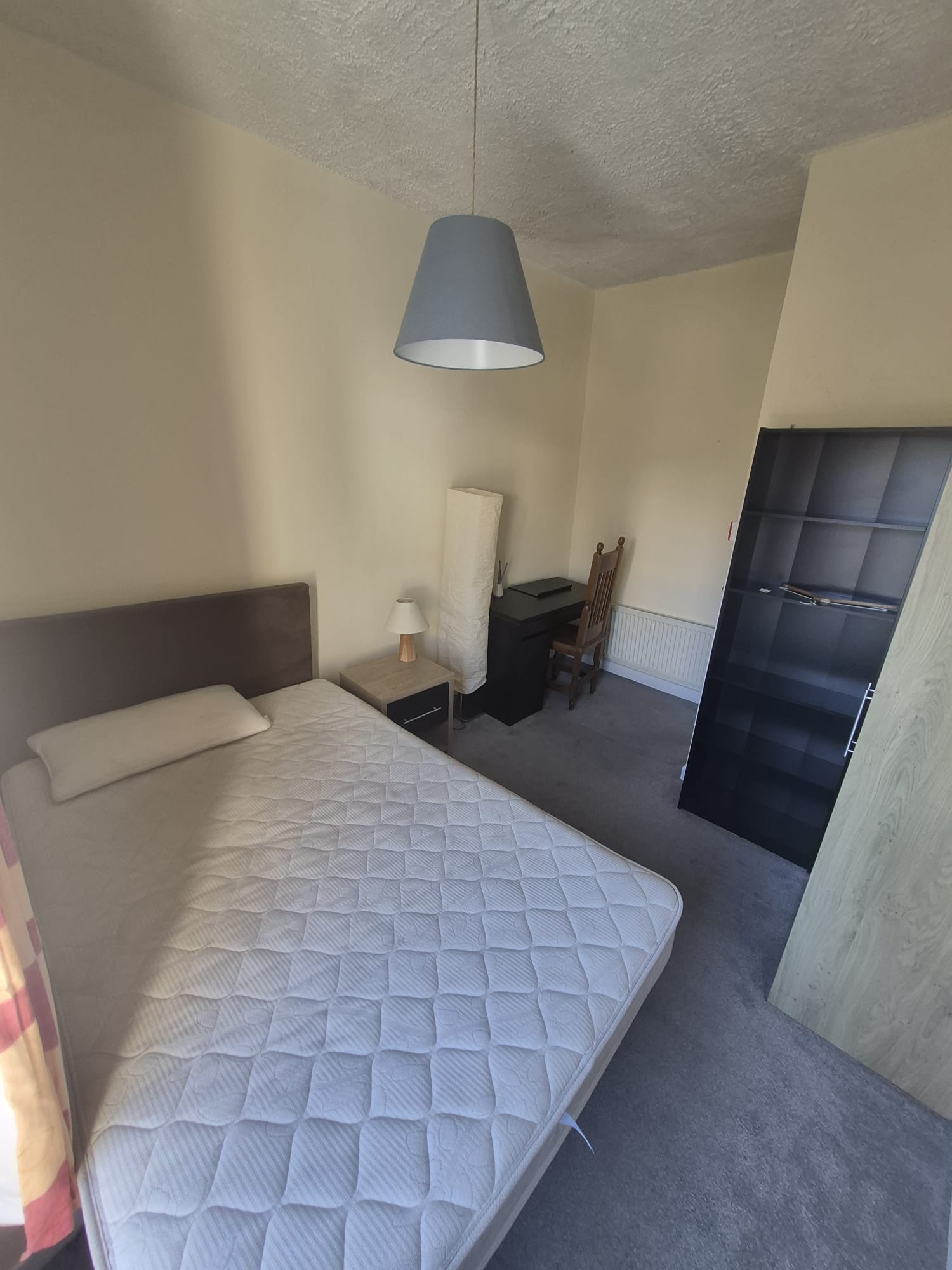 Dundrum, D14. Double bedoom, shared bathroom. €635 p/m