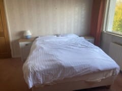 Dundrum, Dublin 14. Double bedroom, shared bathroom. €394 p/m