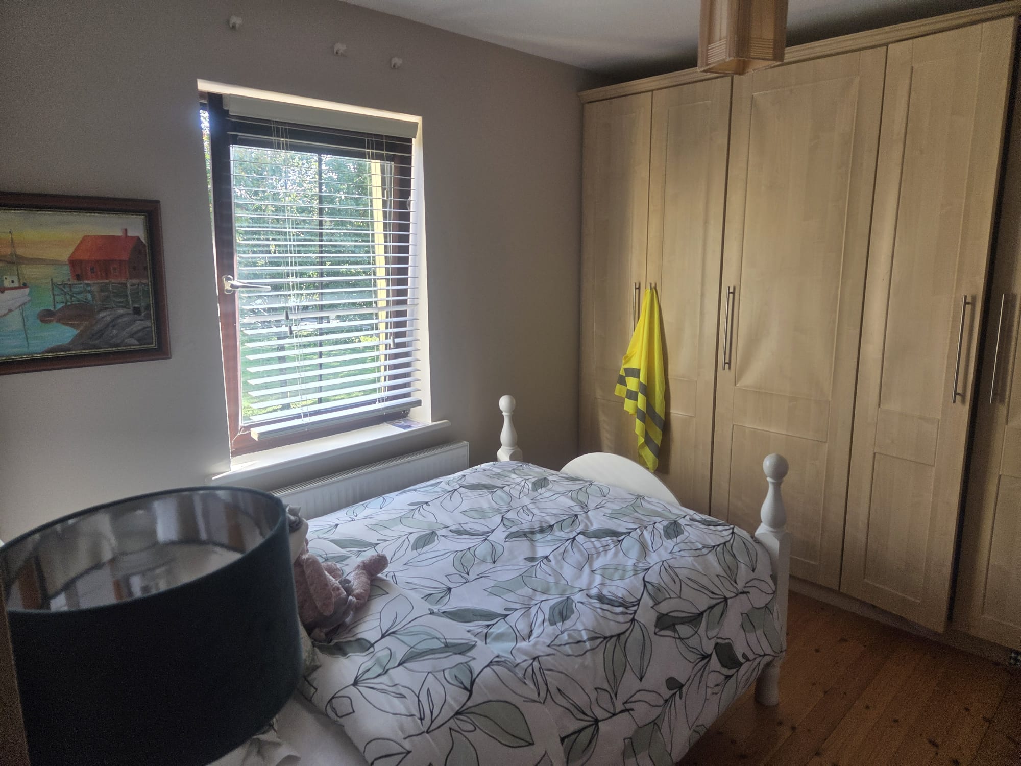 Whitechurch, Cork. Double bedroom, shared bathroom. €300 p/m