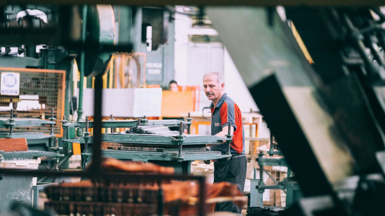 Génération de leads B2B pour les manufacturiers : gagner la liste courte du jour un