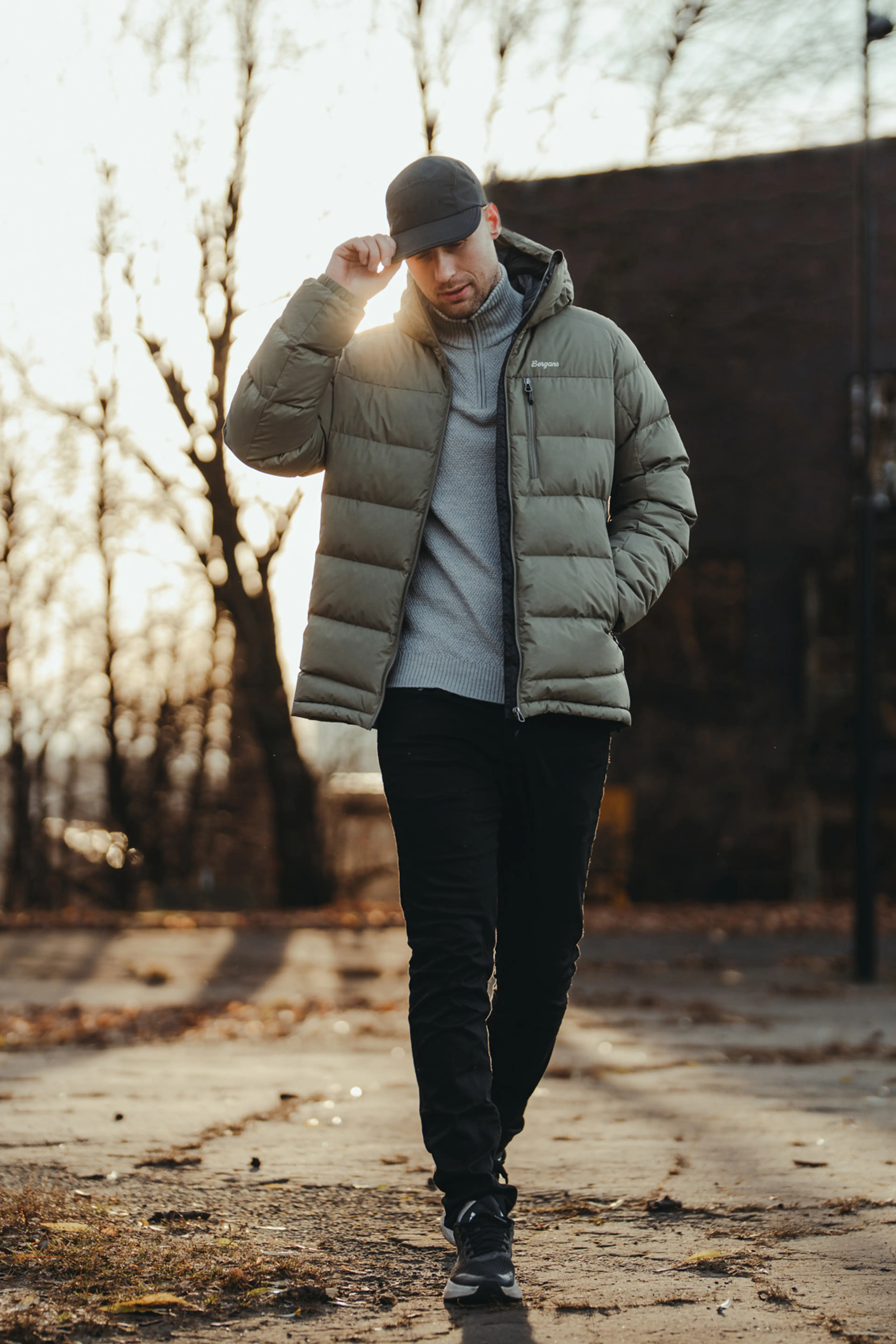 Missing alt Missing alt