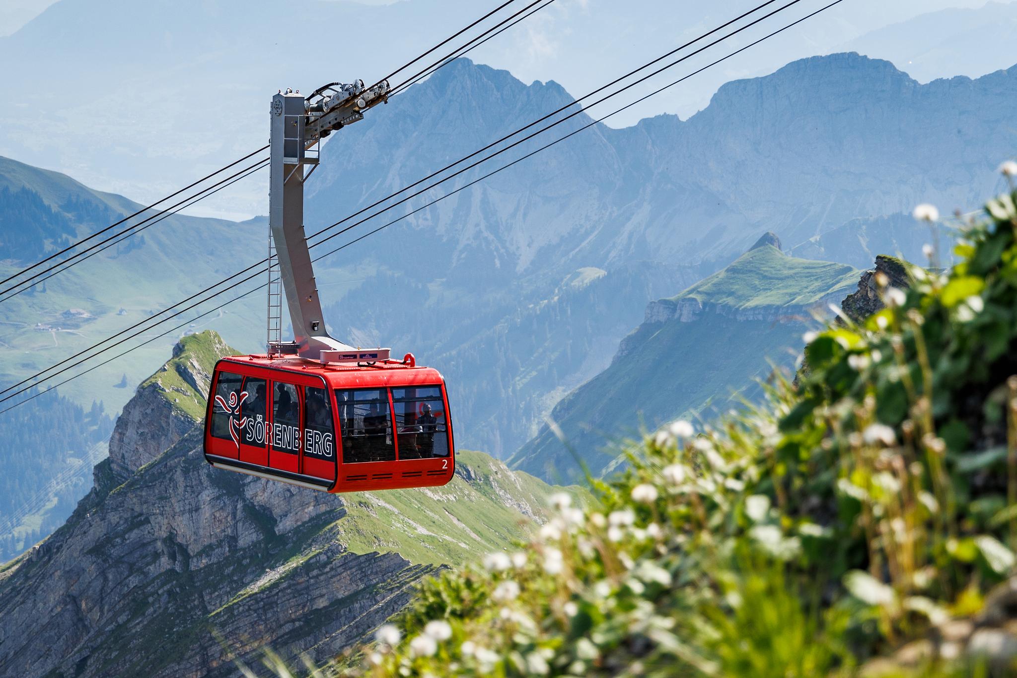 Anreise mit der Luftseilbahn
