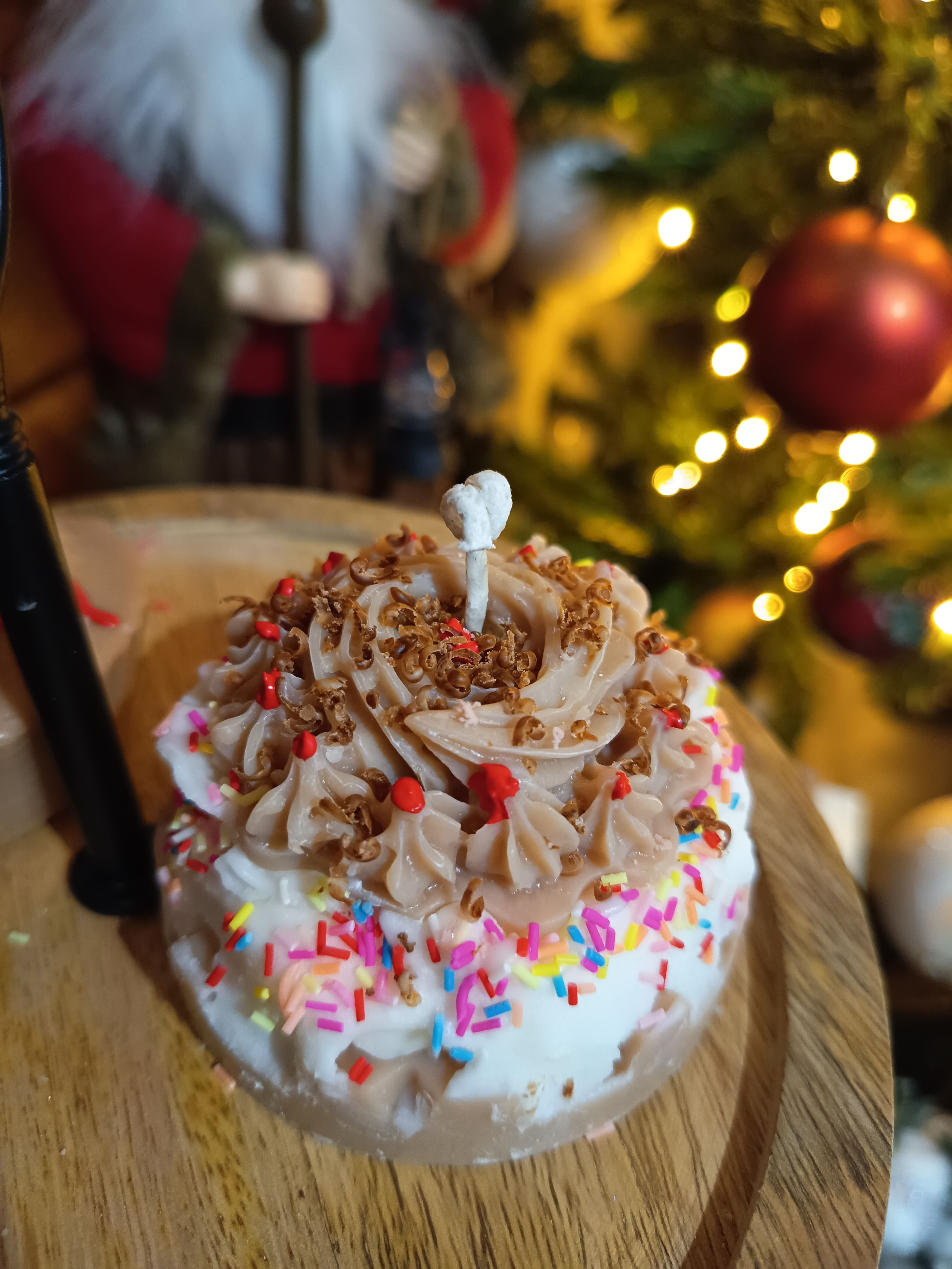 Image of Αρωματικά κεριά  με άρωμα μελομακάρονο  