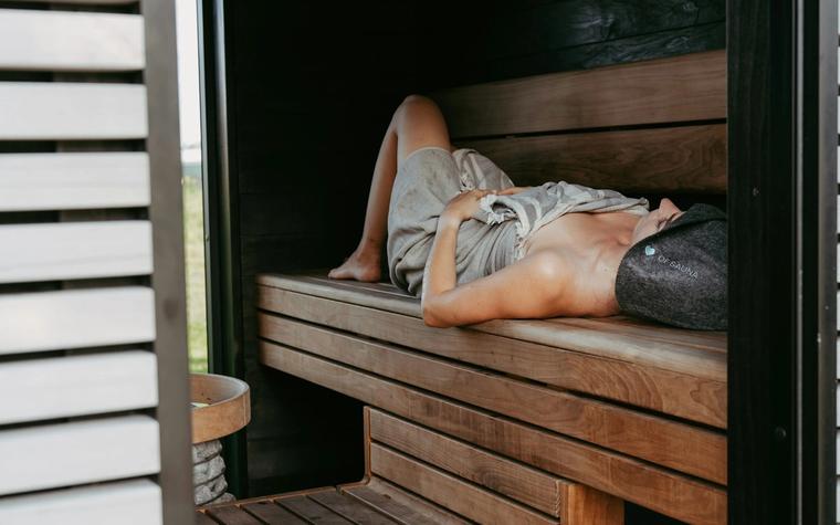 Scientists study whether sauna use helps bodies cope with heatwaves