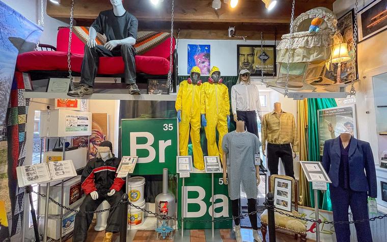 How Breaking Bad's Costumes Secretly Tracked Its Characters' Moral Decay