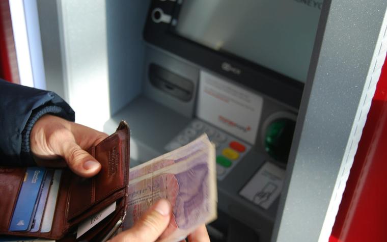 Five Venezuelans plead guilty to failed ATM 'jackpotting' plot in Kansas