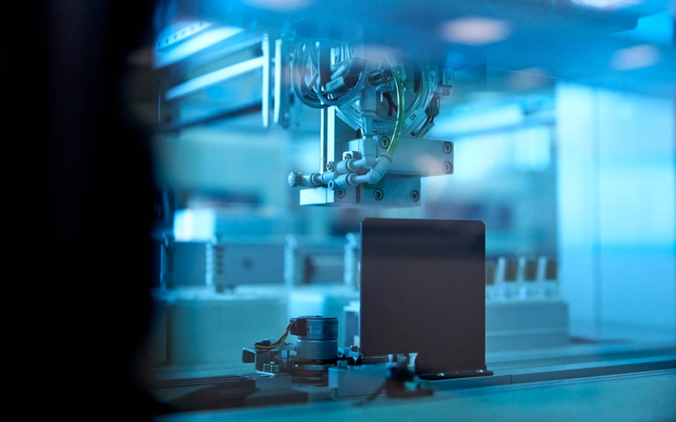 Samples processing in lab