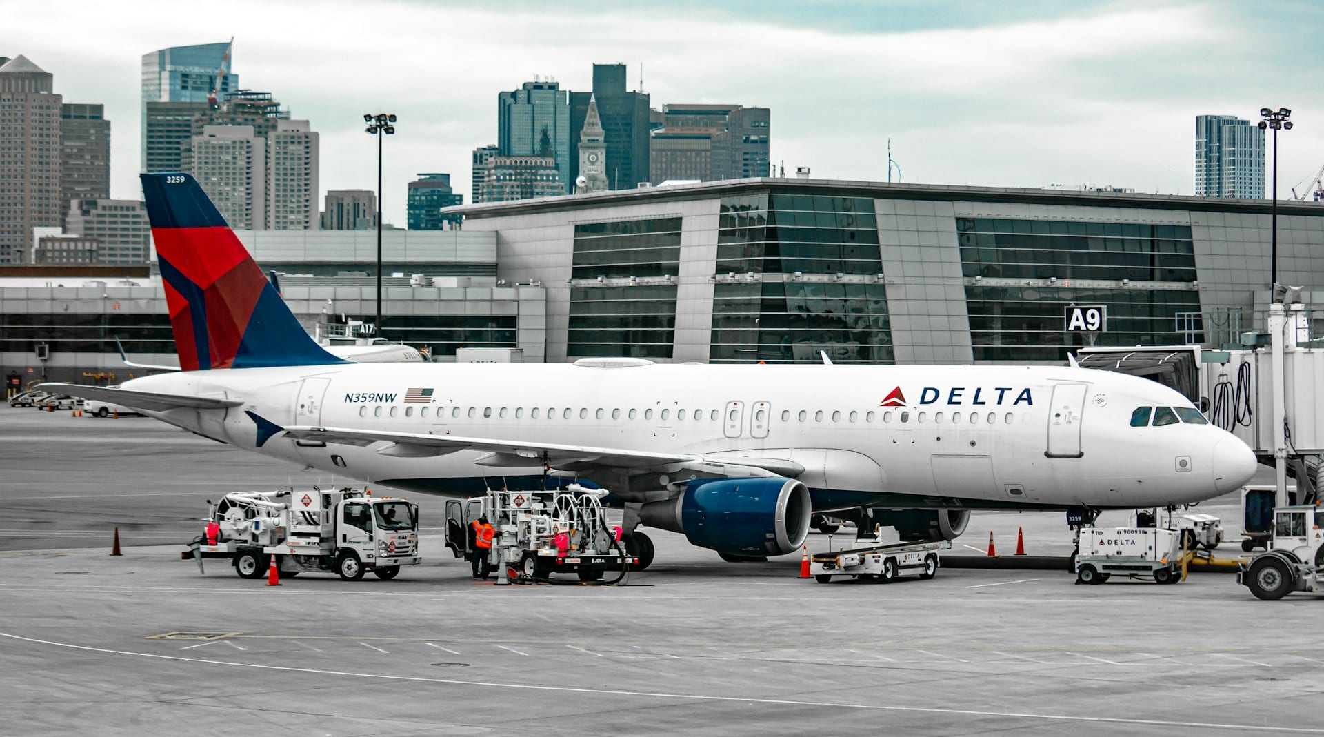 Delta Cuts 2026 Profit Forecast as Fuel Costs Surge $6 Billion
