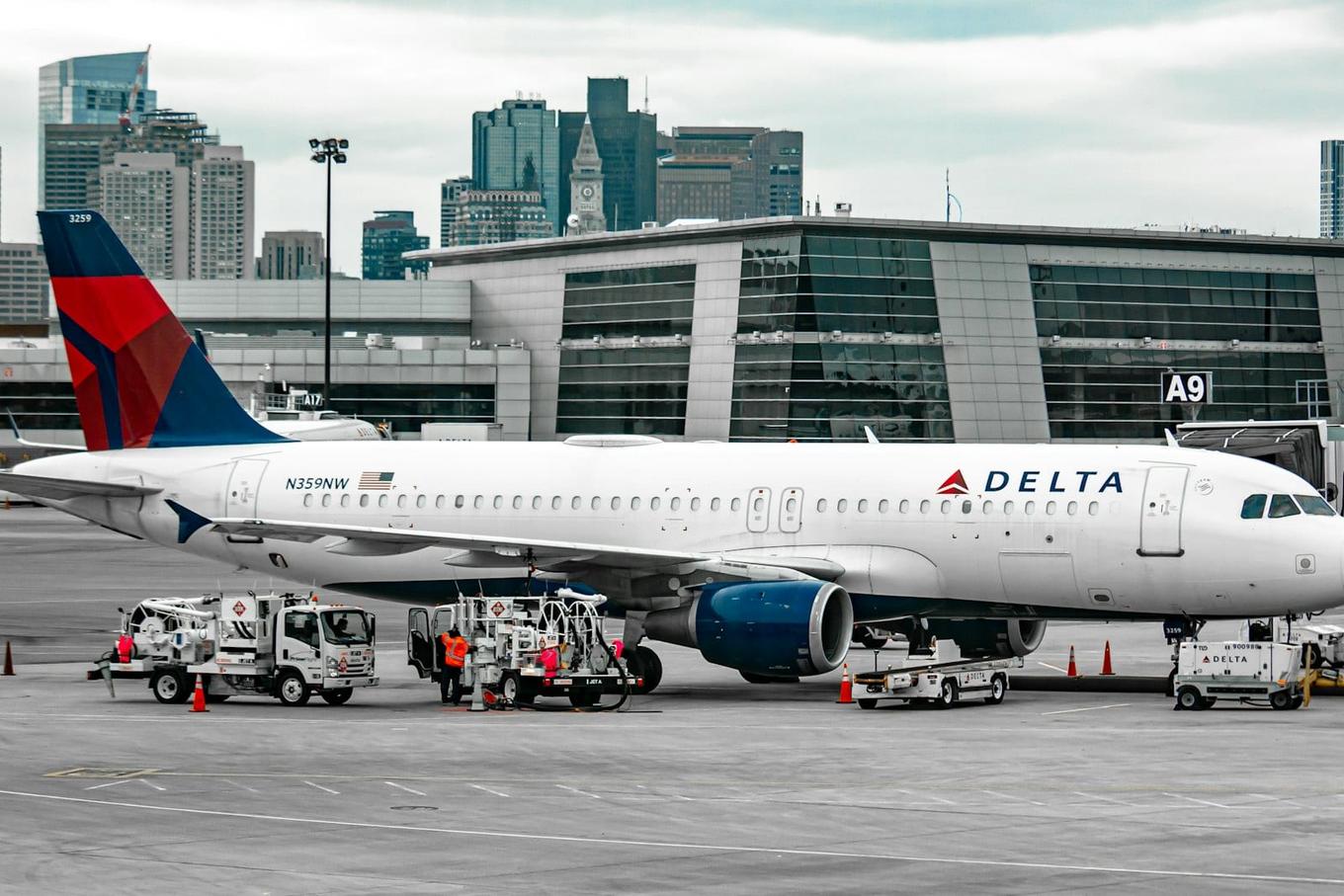 Delta Cuts 2026 Profit Forecast as Fuel Costs Surge $6 Billion