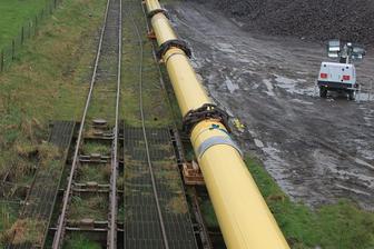 Saudi Arabia Shuts Key Pipeline After Attacks as Oil Prices Surge