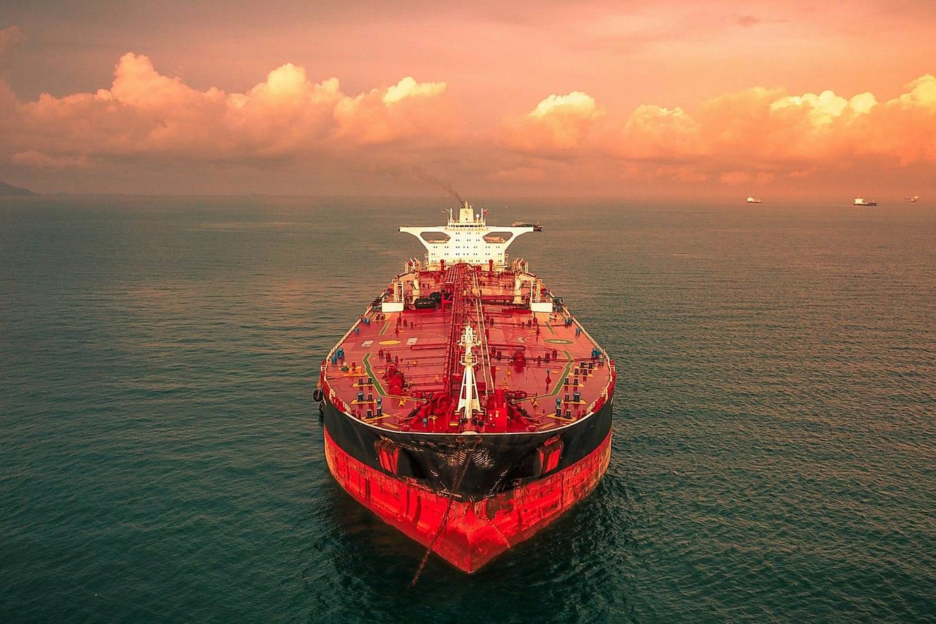 Trump demands Iran pay compensation, deepening Strait of Hormuz deadlock