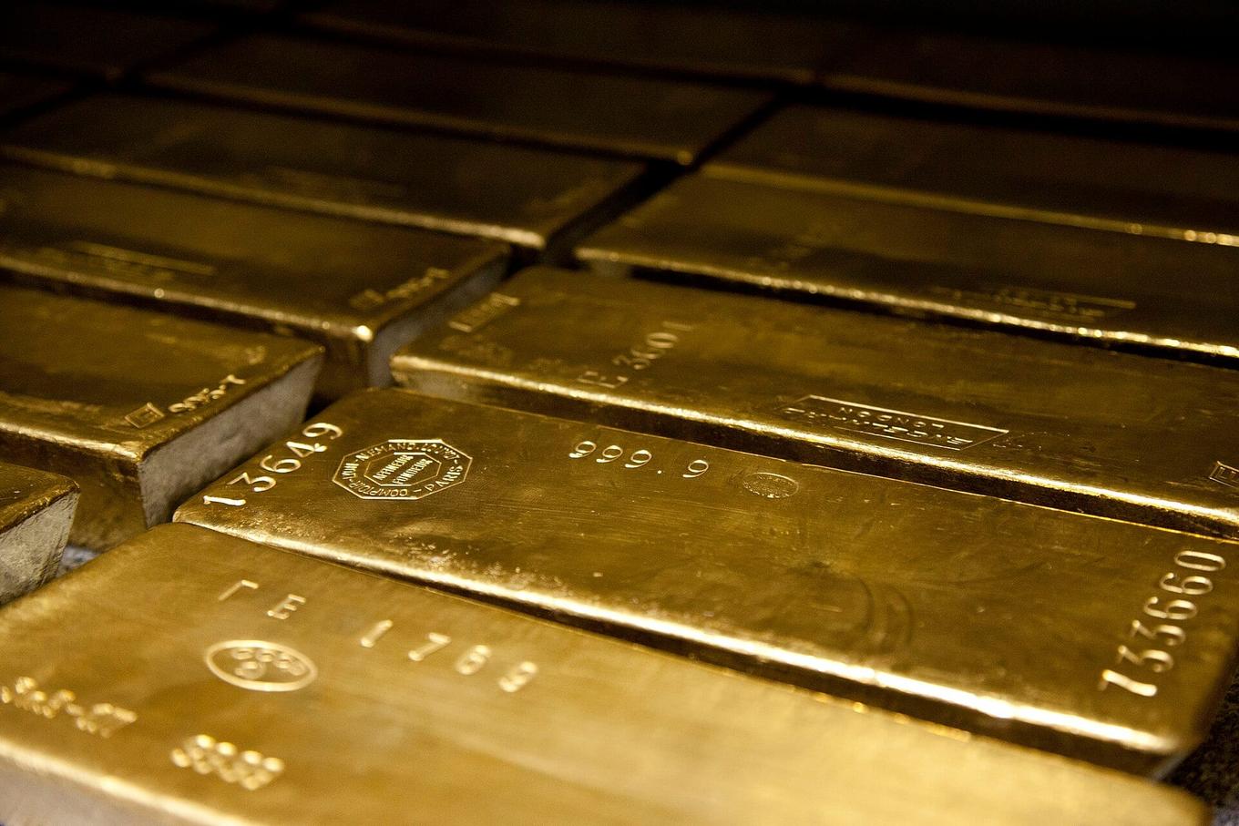 Dutch central bank moves 86 tonnes of gold to London