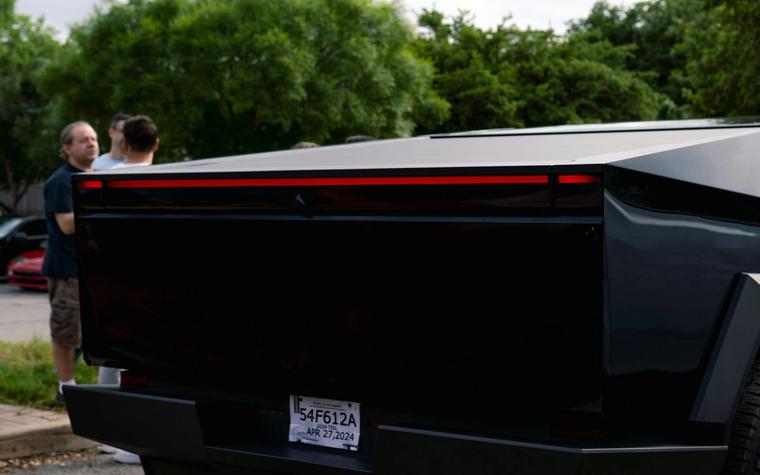 US regulator investigates Tesla's driverless Cybercab after fatal crash
