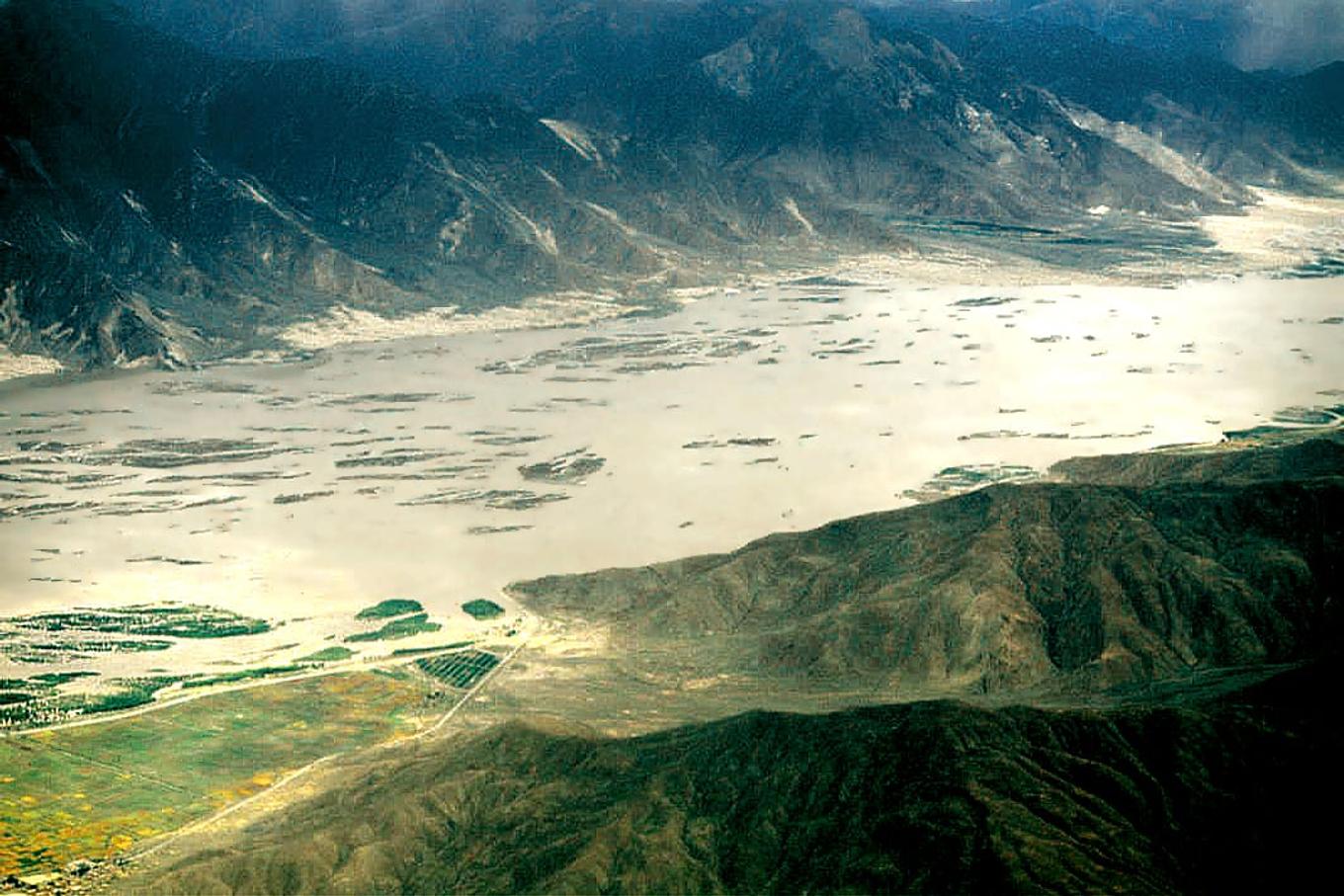 Himalayan glacier collapse kills at least 165 in Nepal, Tibet floods