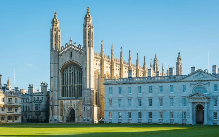 Report Warns England's Student Loan System Piles Debt on Young