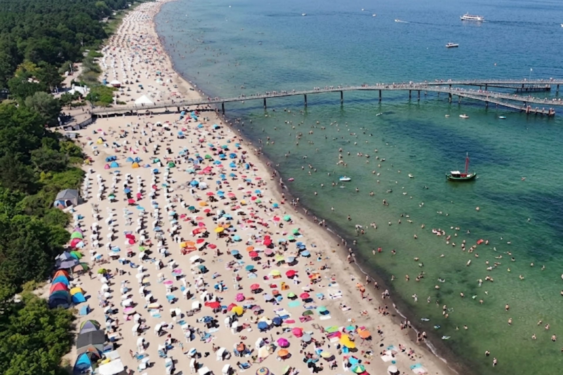 Crowded beach
