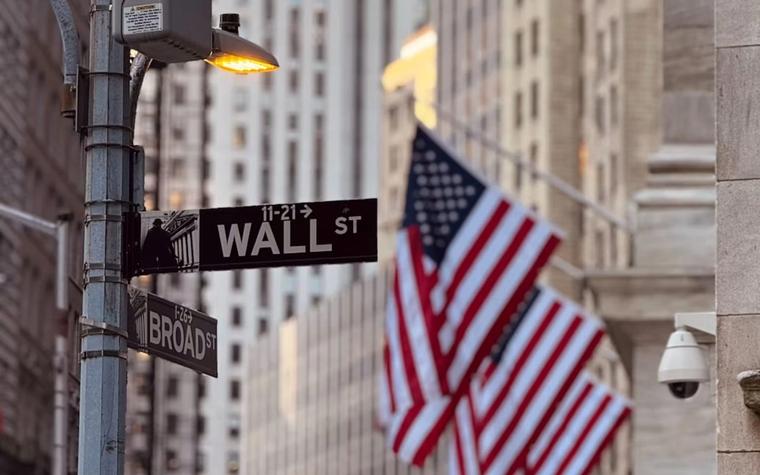 Trump Media sells Wall Street early access to president's posts