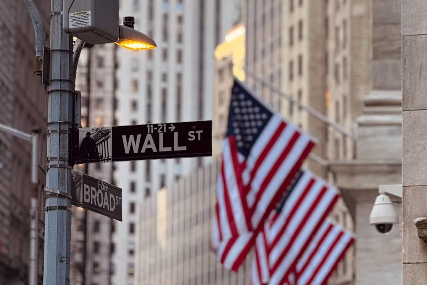 Trump Media sells Wall Street early access to president's posts