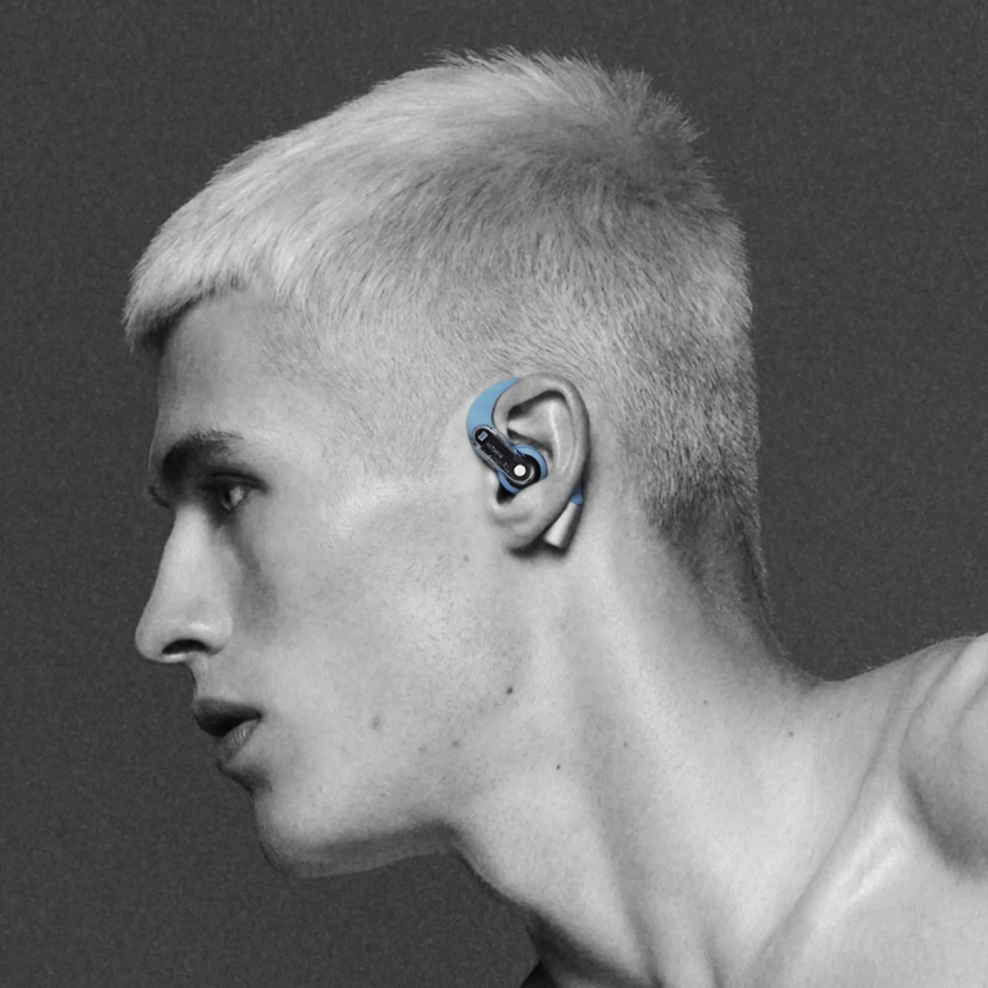 Ear (open) | Audio | Nothing | US