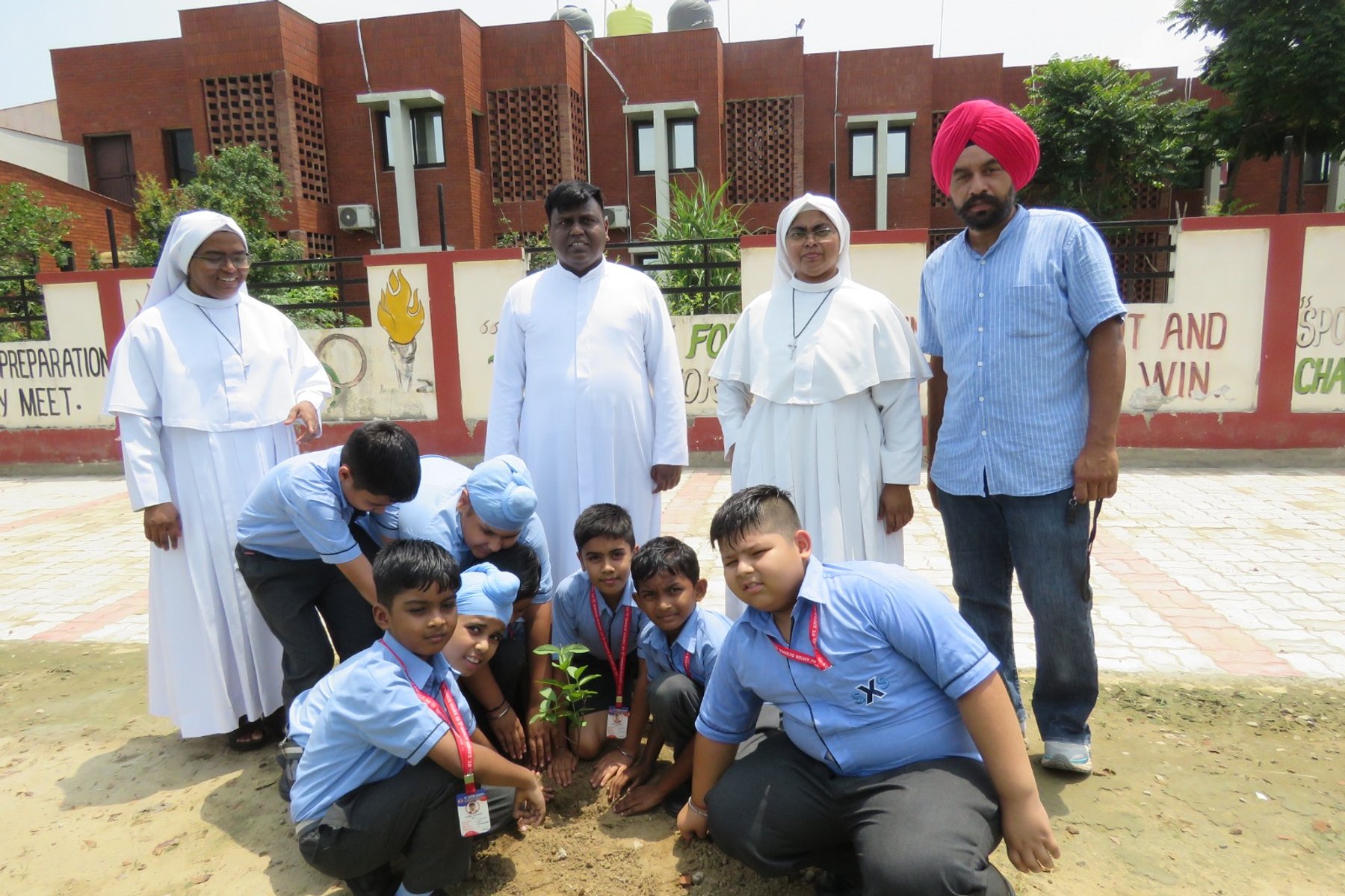 St. Xavier School, Bhaddalthuha (Amloh) celebrated Van Mahotsav with great zeal and commitment