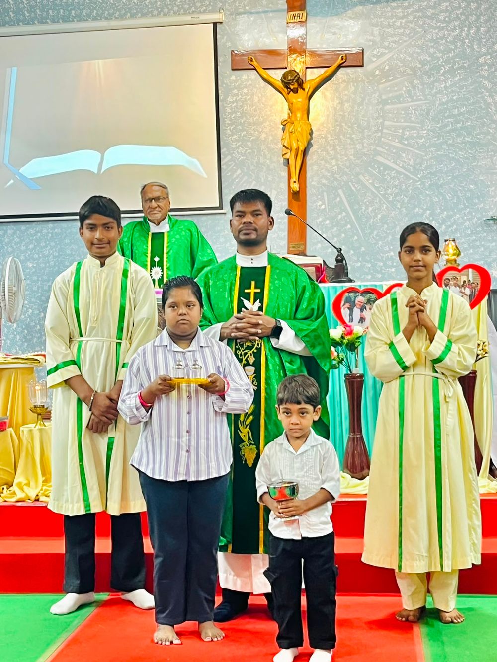 The celebration began with the Holy Eucharist, enriched by a meaningful and prayerful liturgy