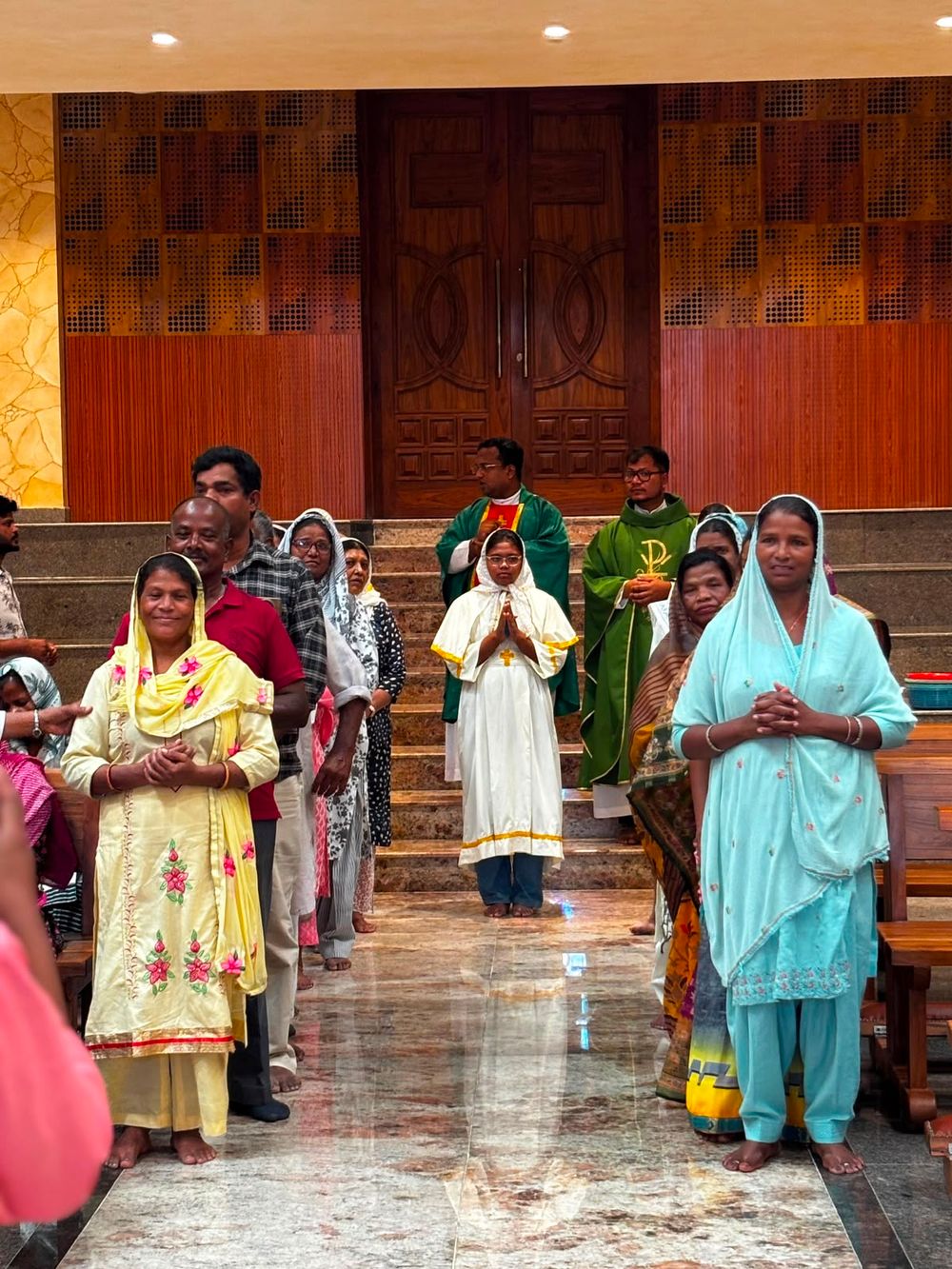 The event commenced with a heartfelt welcoming dance presented by the children of the parish.